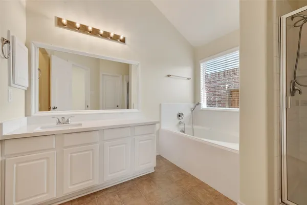 $1,995 | 9830 Lynette Falls Drive, Houston, TX 77095