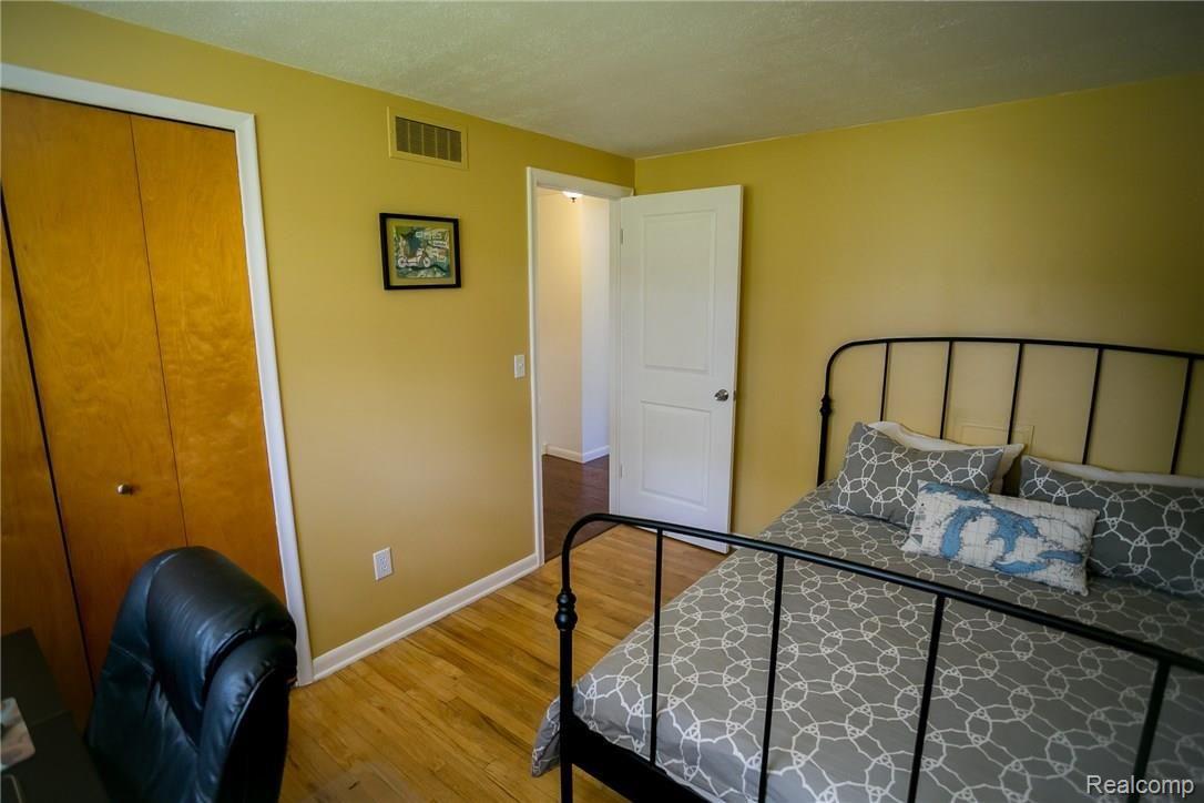 2180 Armond Road Howell, MI 48855 - Photo 29 of 62 IMG_029.jpg