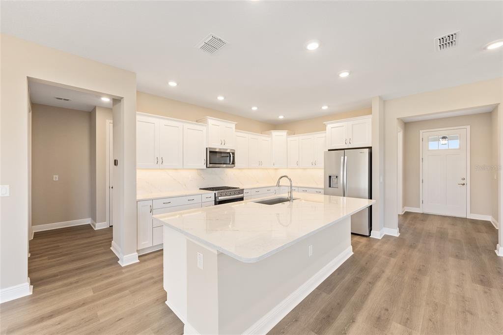 10665 Southwest 101st Ln Road Ocala, FL 34481 - Photo 16 of 39