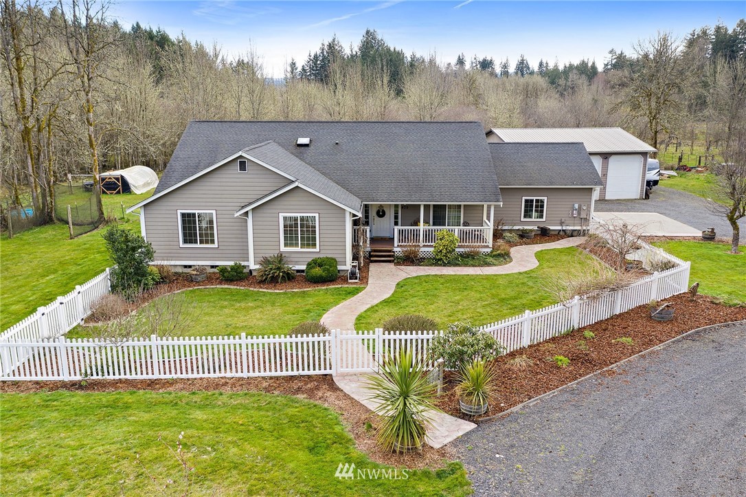 439 Chilvers Road Chehalis, WA 98532 - Photo 1 of 32