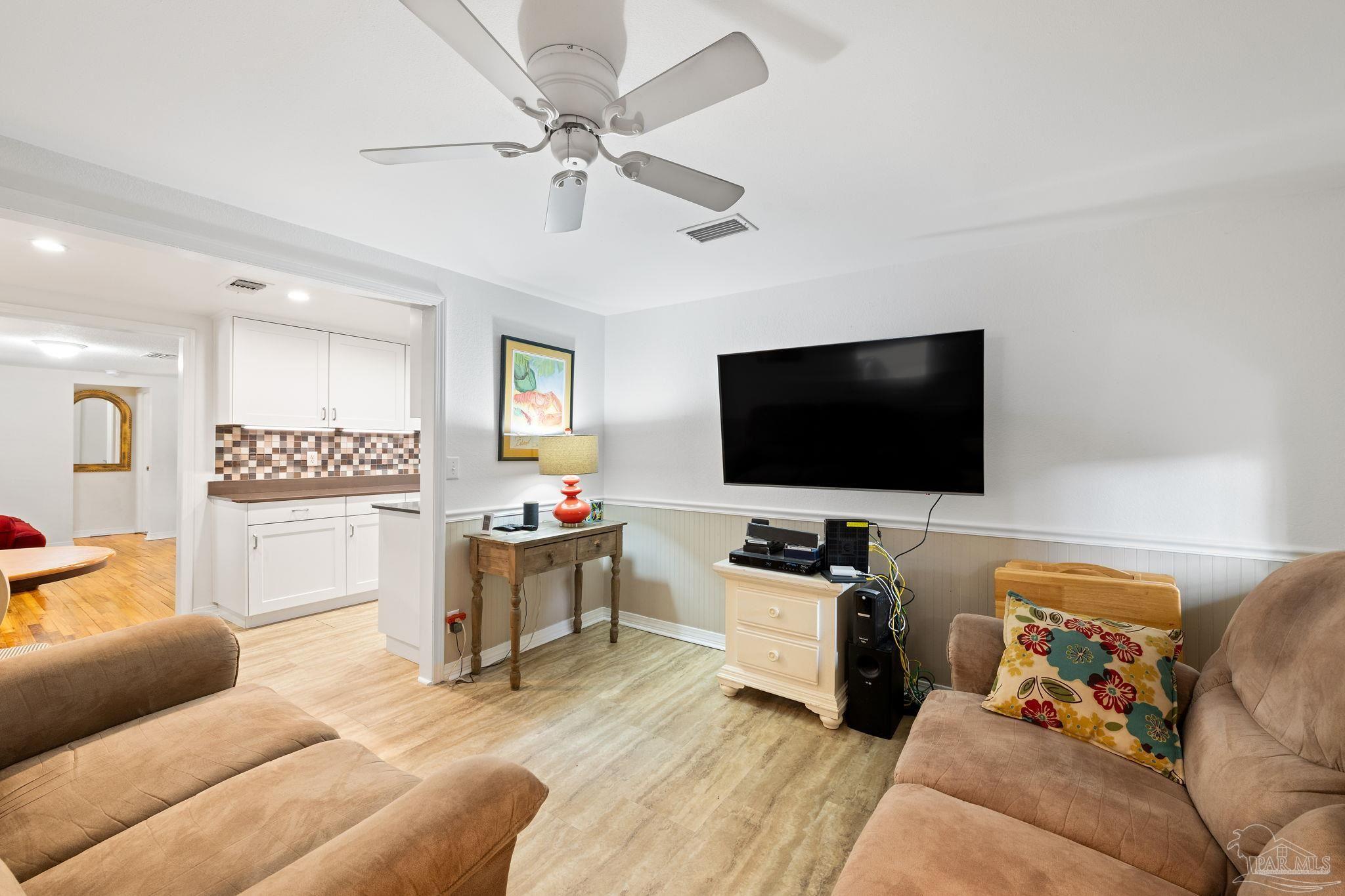 3216 Muldoon Road Pensacola, FL 32526 - Photo 13 of 42 Gallery Image 13