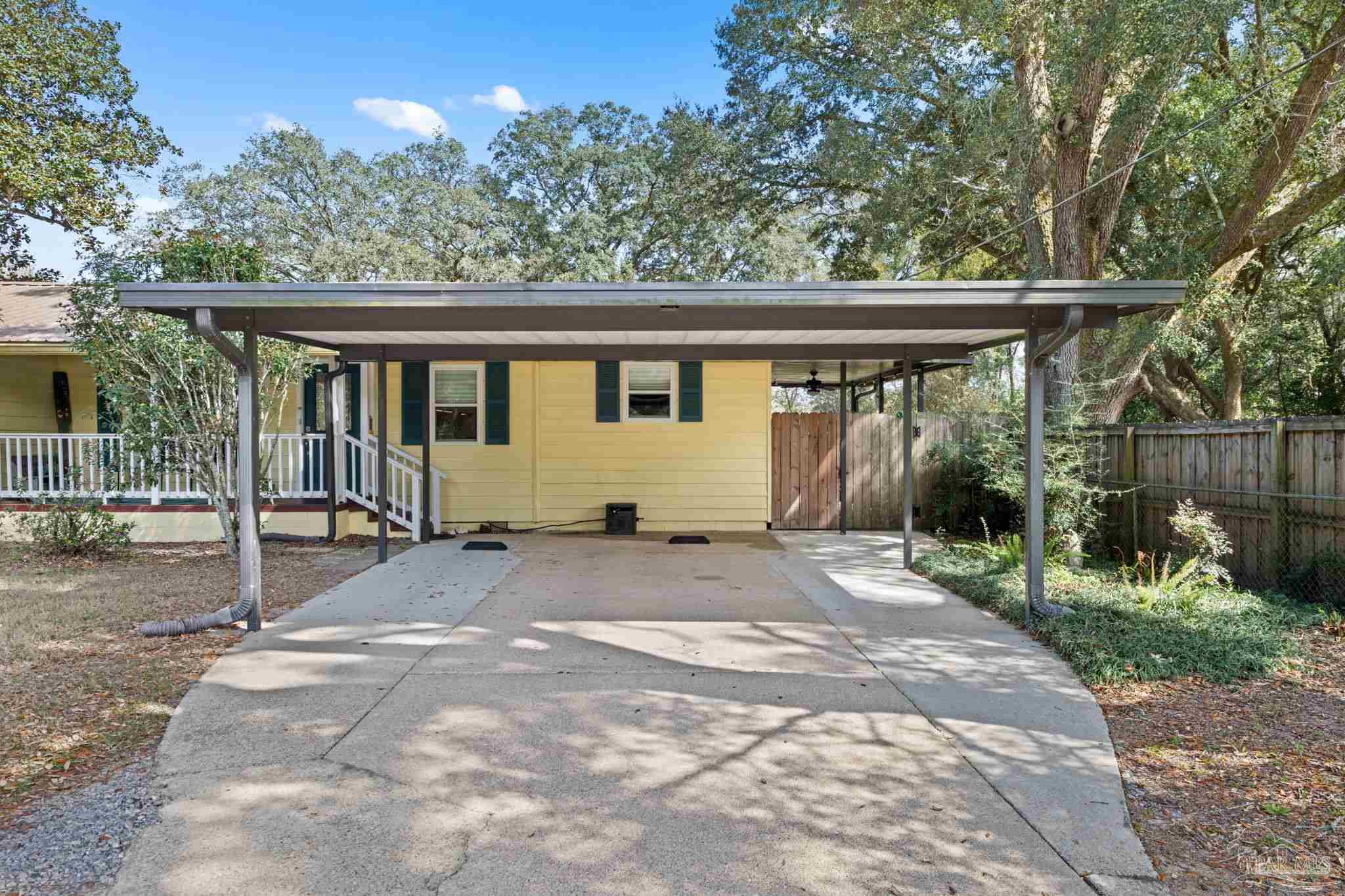 3216 Muldoon Road Pensacola, FL 32526 - Photo 4 of 42 Gallery Image 4