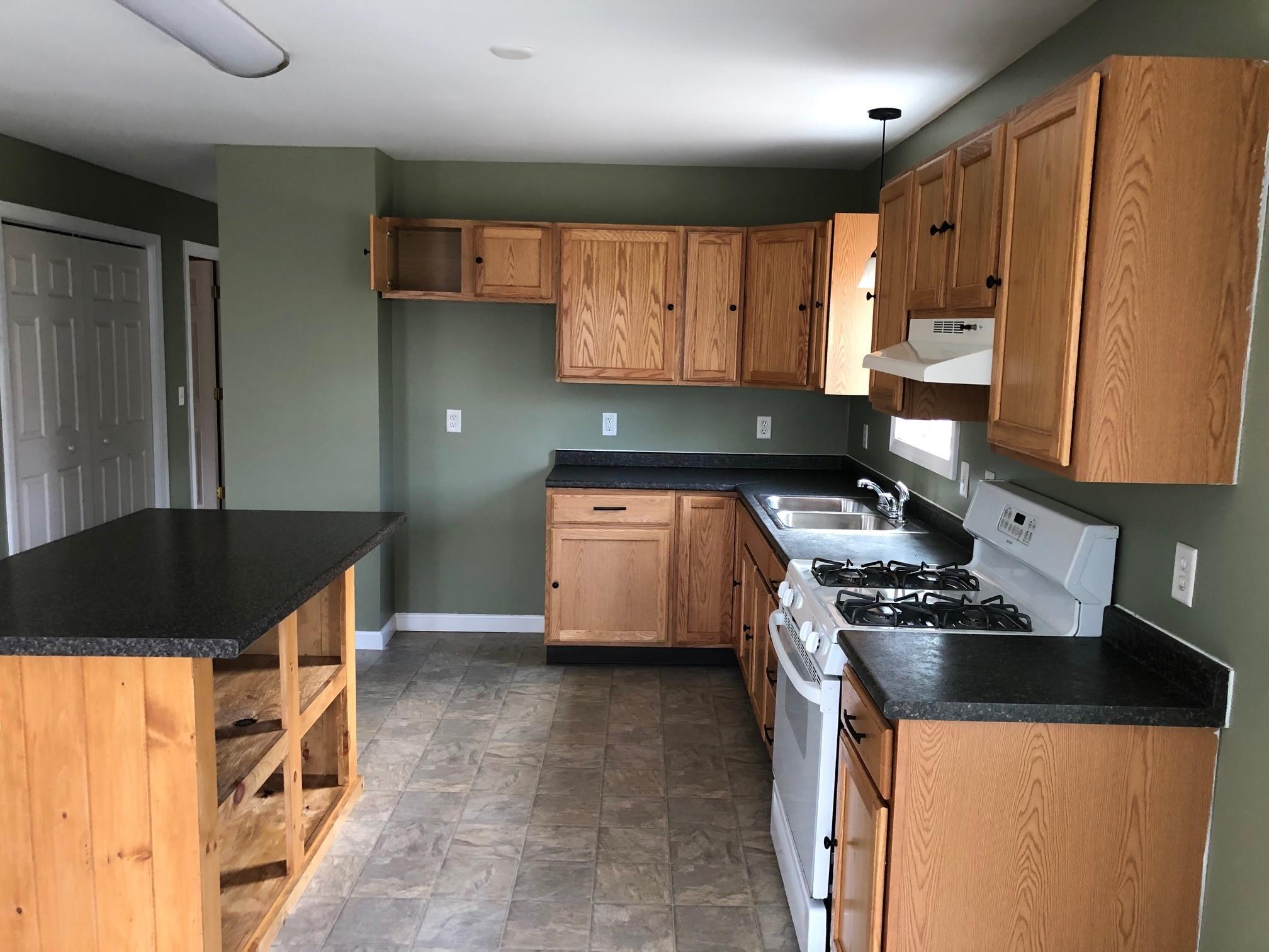 34 Poplar Hill Road Mexico, ME 04257 - Photo 3 of 18 Kitchen3