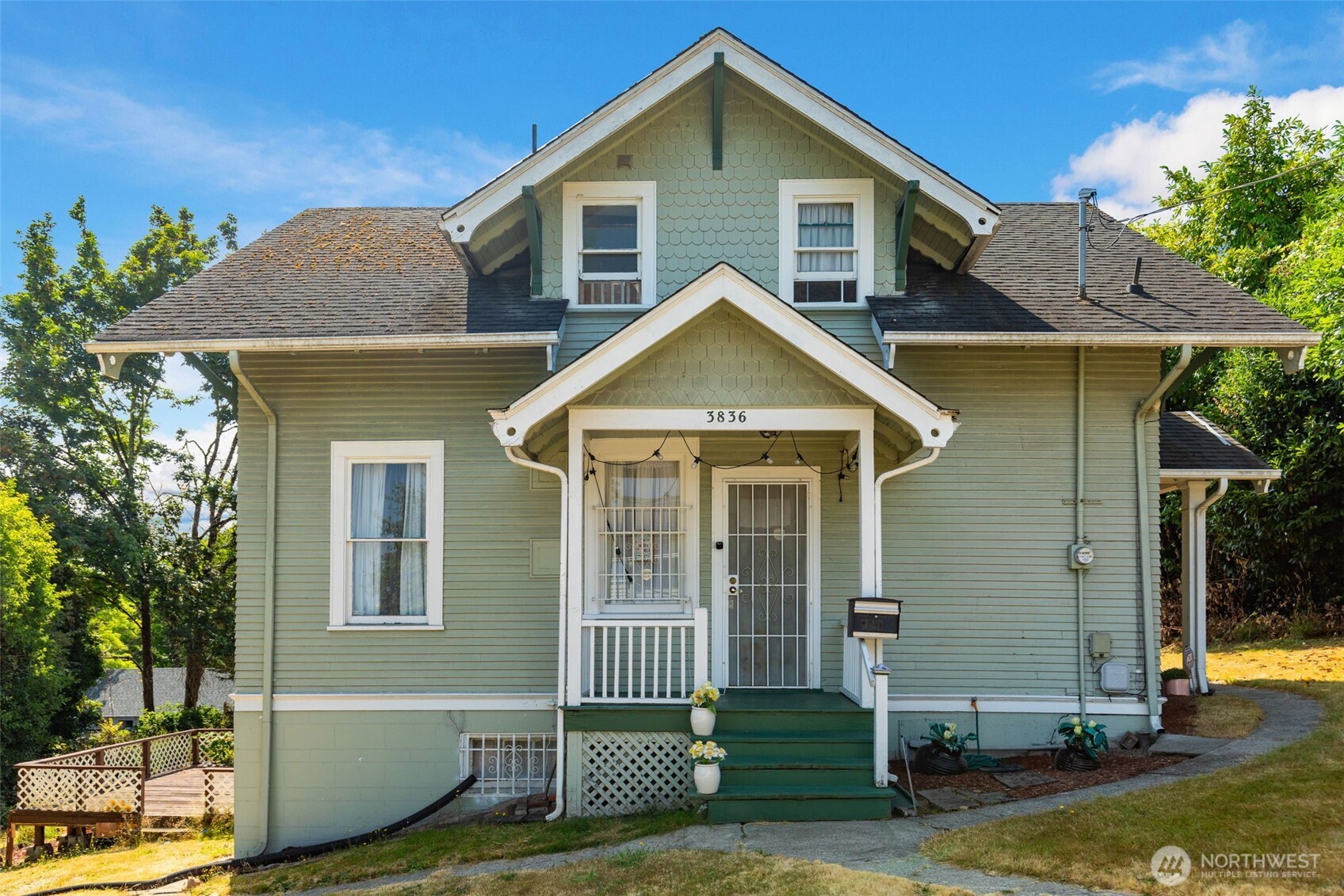 3836 Letitia Avenue South Seattle, WA 98118 - Photo 7 of 31 Gallery Image 7