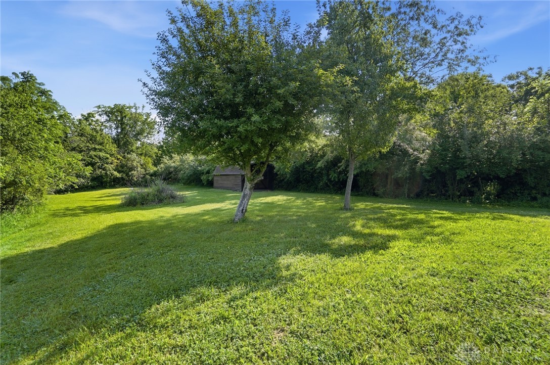 6081 Panhandle Road New Vienna, OH 45159 - Photo 7 of 45