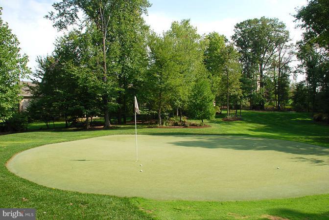 12708 Greenbriar Road Potomac, MD 20854 - Photo 7 of 12 Putting Green