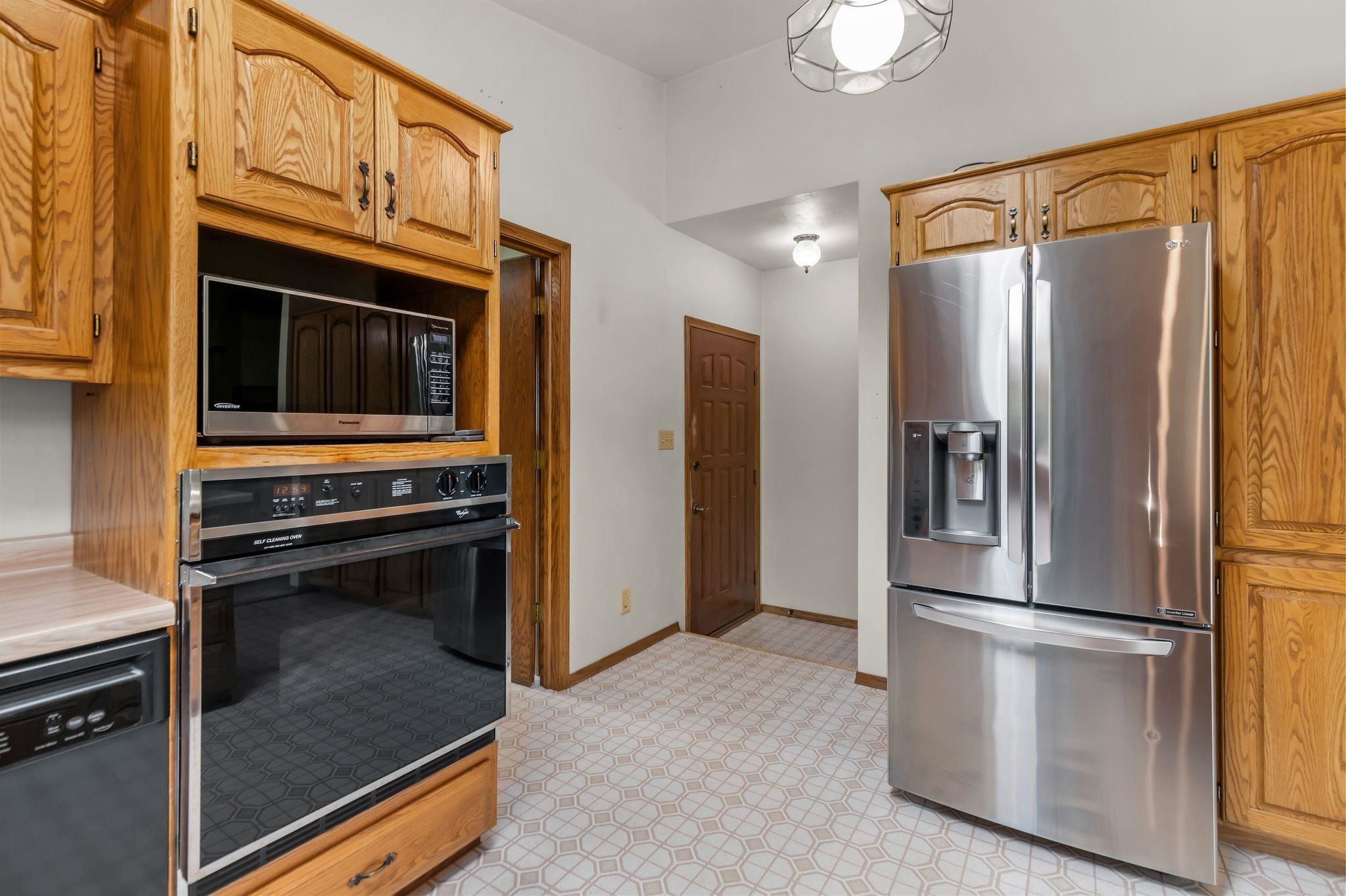 N7488 French Road Seymour, WI 54165 - Photo 12 of 60 Gallery Image 12