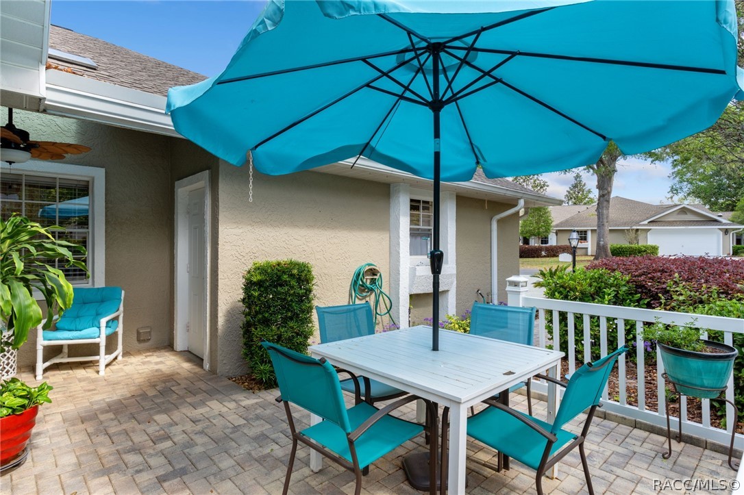 1504 North Foxboro Loop Crystal River, FL 34429 - Photo 28 of 52 That amazing porch!!!