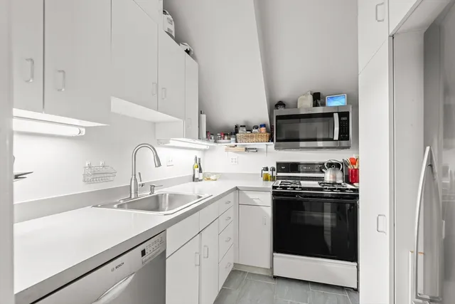 $1,399,000 | 30 Dartmouth Street, Unit 3, Boston, MA 02116