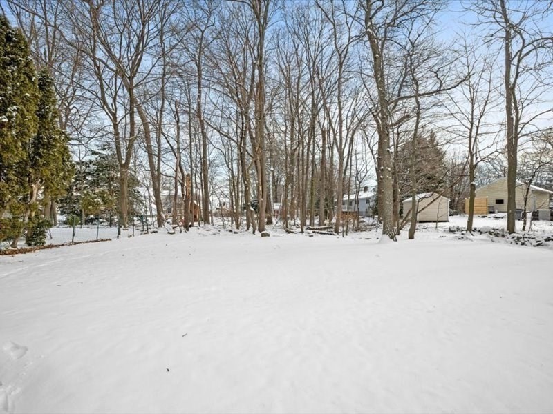 43 Edgewood Road Shrewsbury, MA 01545 - Photo 26 of 41 Gallery Image 26