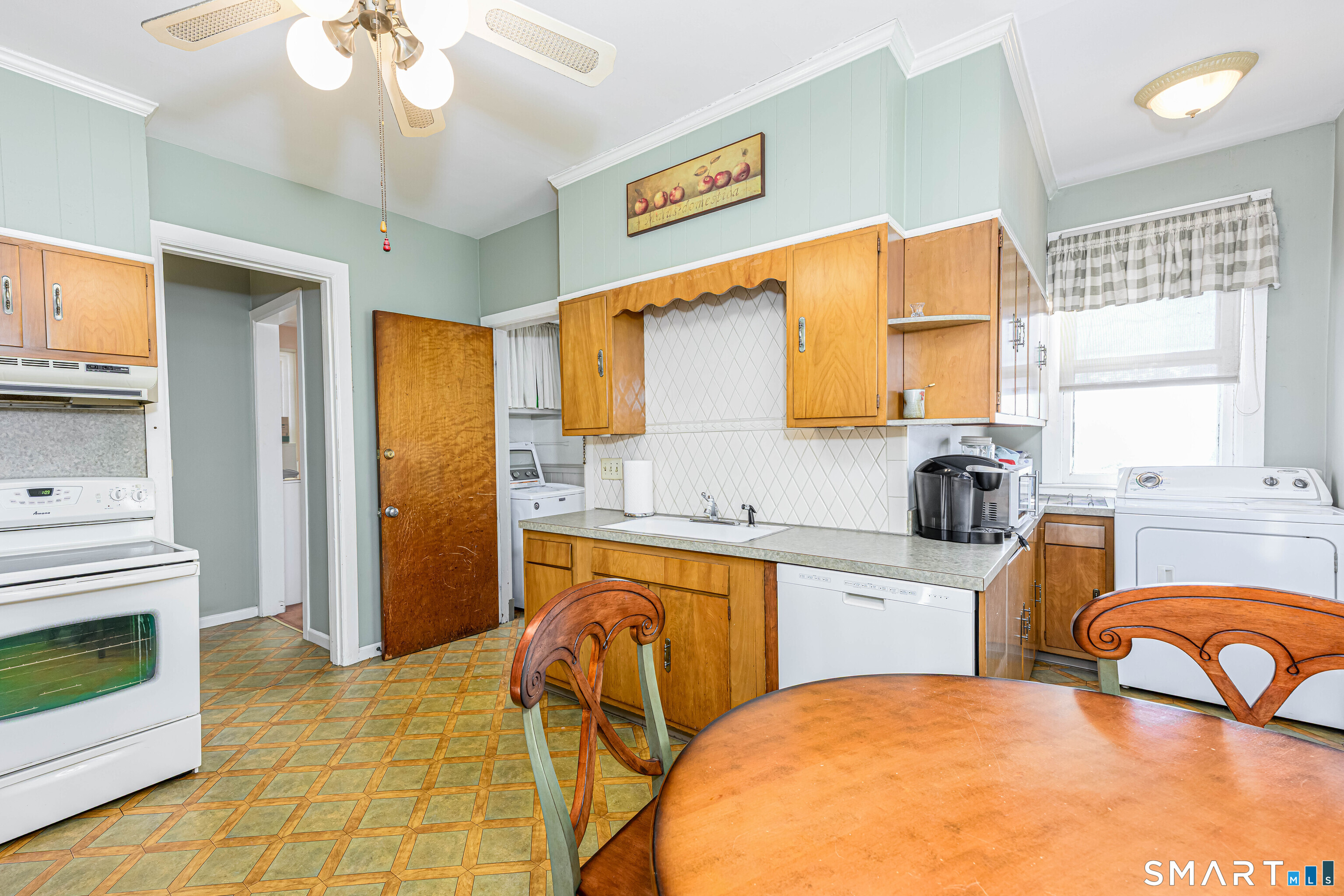 821 State Street New Haven, CT 06511 - Photo 25 of 36 2nd floor