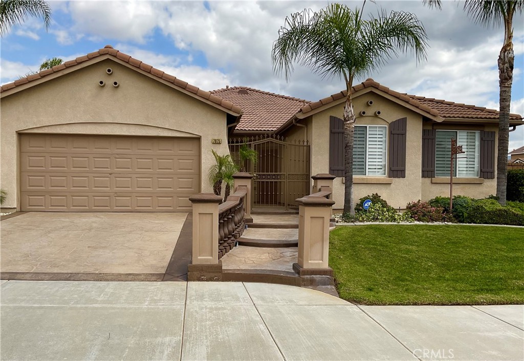 7675 Pso Largo Highland, CA 92346 - Photo 5 of 34