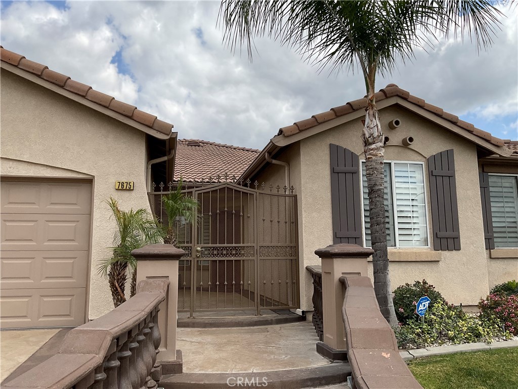 7675 Pso Largo Highland, CA 92346 - Photo 6 of 34