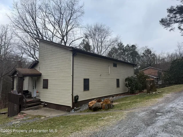 $198,000 | 9 Jets Lane, Factoryville, PA 18419