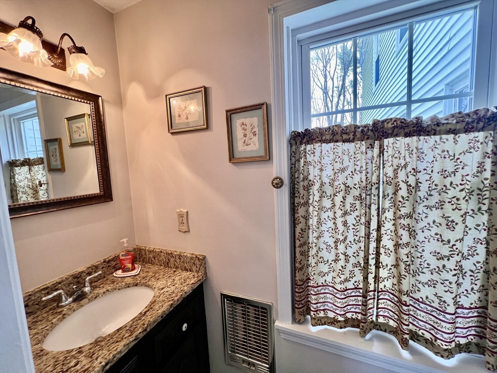 8 Ladd Road Sturbridge, MA 01566 - Photo 22 of 42 Gallery Image 22