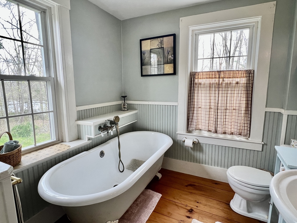8 Ladd Road Sturbridge, MA 01566 - Photo 35 of 42 Gallery Image 35