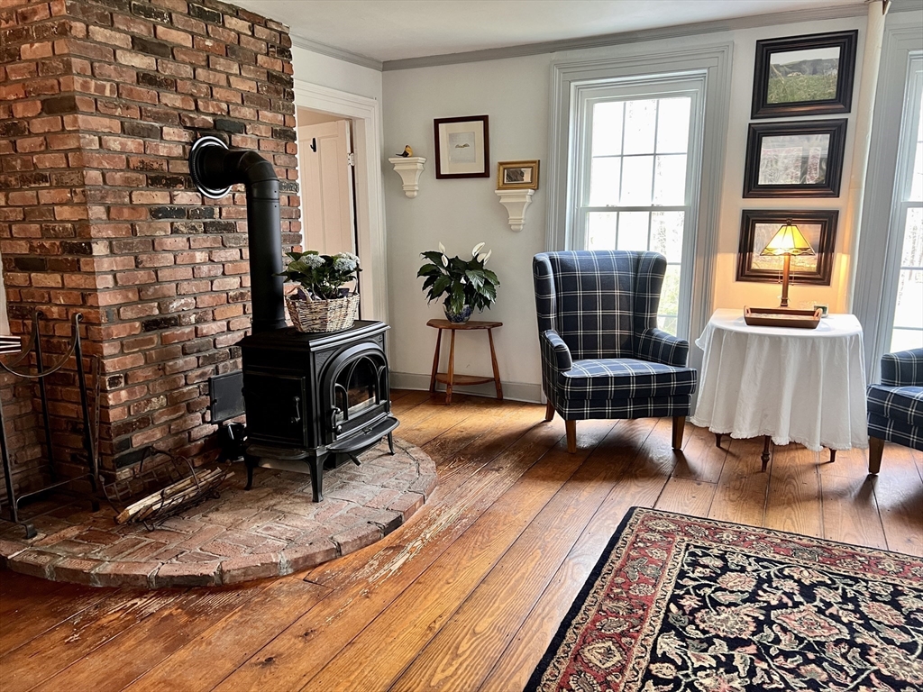 8 Ladd Road Sturbridge, MA 01566 - Photo 9 of 42 Gallery Image 9