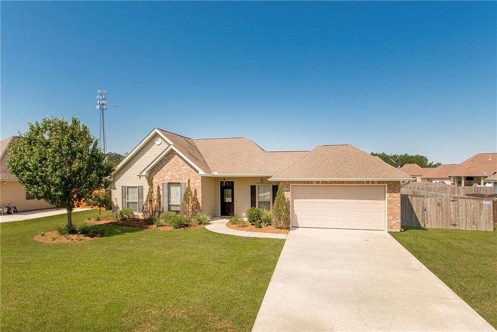 151 Fayedaye Drive Madisonville, LA 70447 - Photo 2 of 22