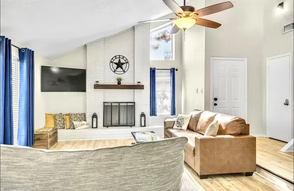 $3,100 | 1709 Elk Grove Drive, Richardson, TX 75081