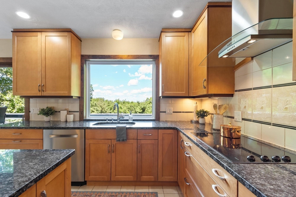261 Old Littleton Road Harvard, MA 01451 - Photo 20 of 42