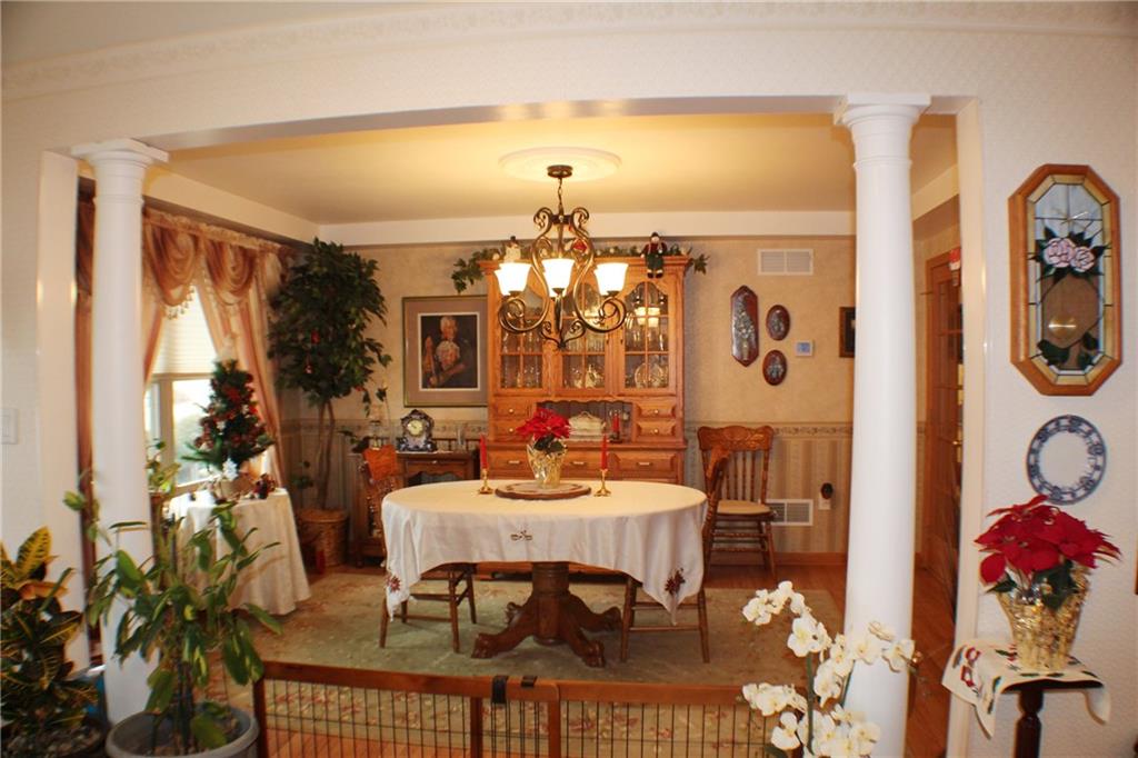 307 Oregon Road Volant, PA 16156 - Photo 5 of 25