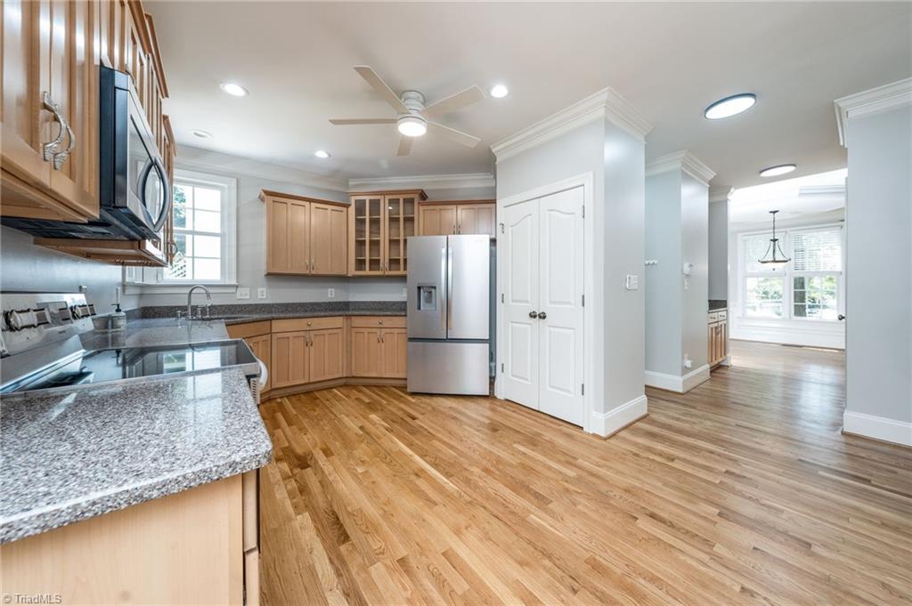 1041 Barnford Mill Road Wake Forest, NC 27587 - Photo 12 of 41 Granite counter tops & pantry
