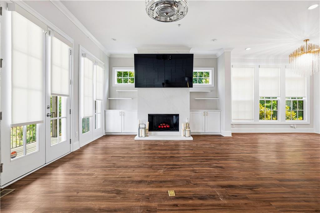 2067 Wheaton Way Atlanta, GA 30328 - Photo 18 of 77