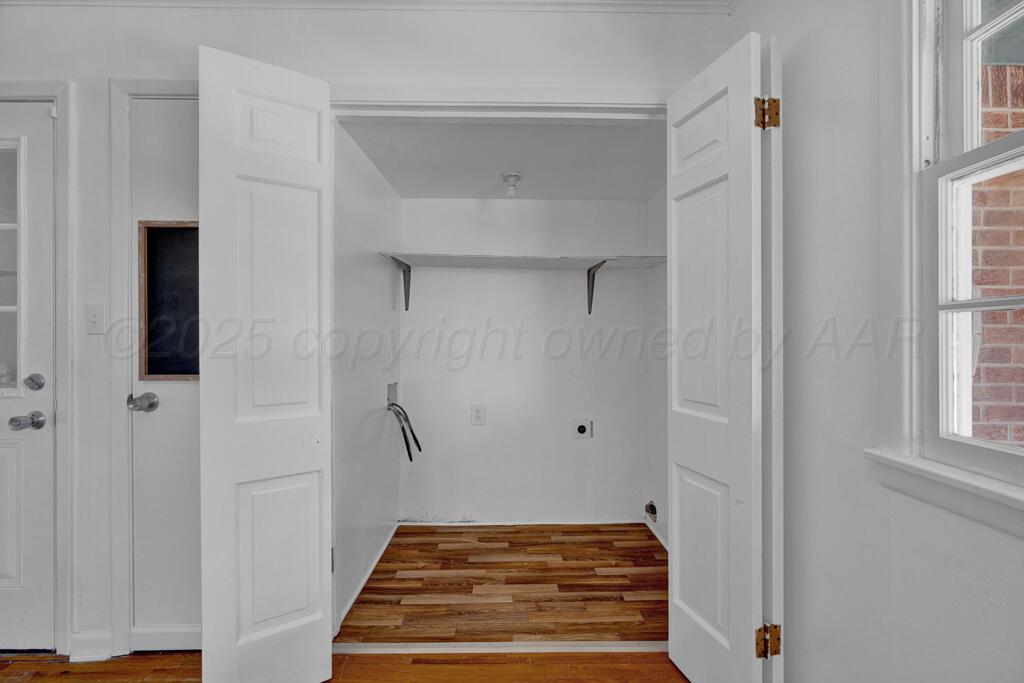 4710 South Rusk Street Amarillo, TX 79110 - Photo 10 of 22 laundry room