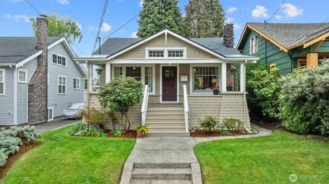 $1,135,000 | 715 North 48th Street, Seattle, WA 98103