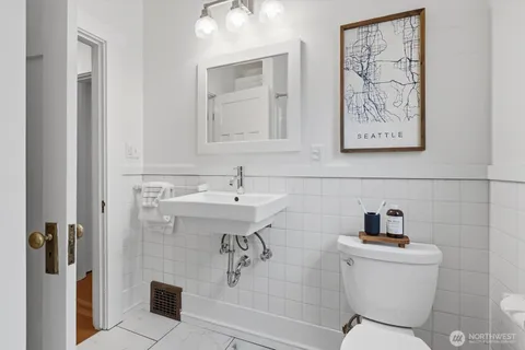 $1,135,000 | 715 North 48th Street, Seattle, WA 98103