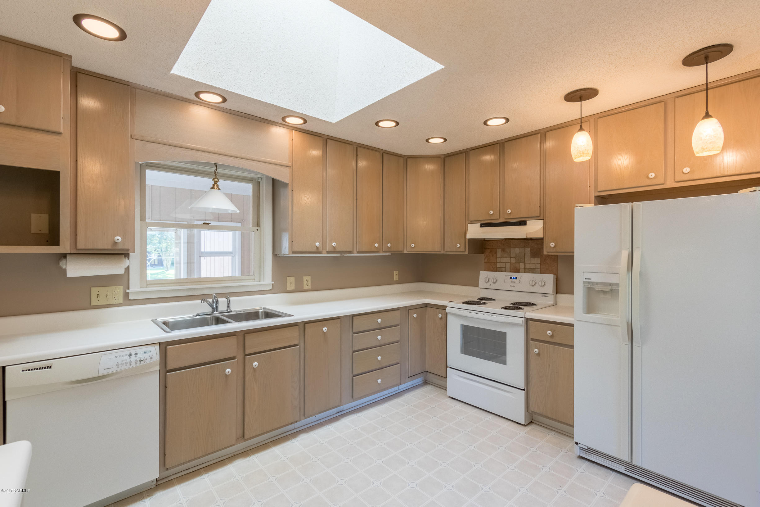 108 Laran Road Jacksonville, NC 28540 - Photo 11 of 53 108 Laran (1 of 1)-22