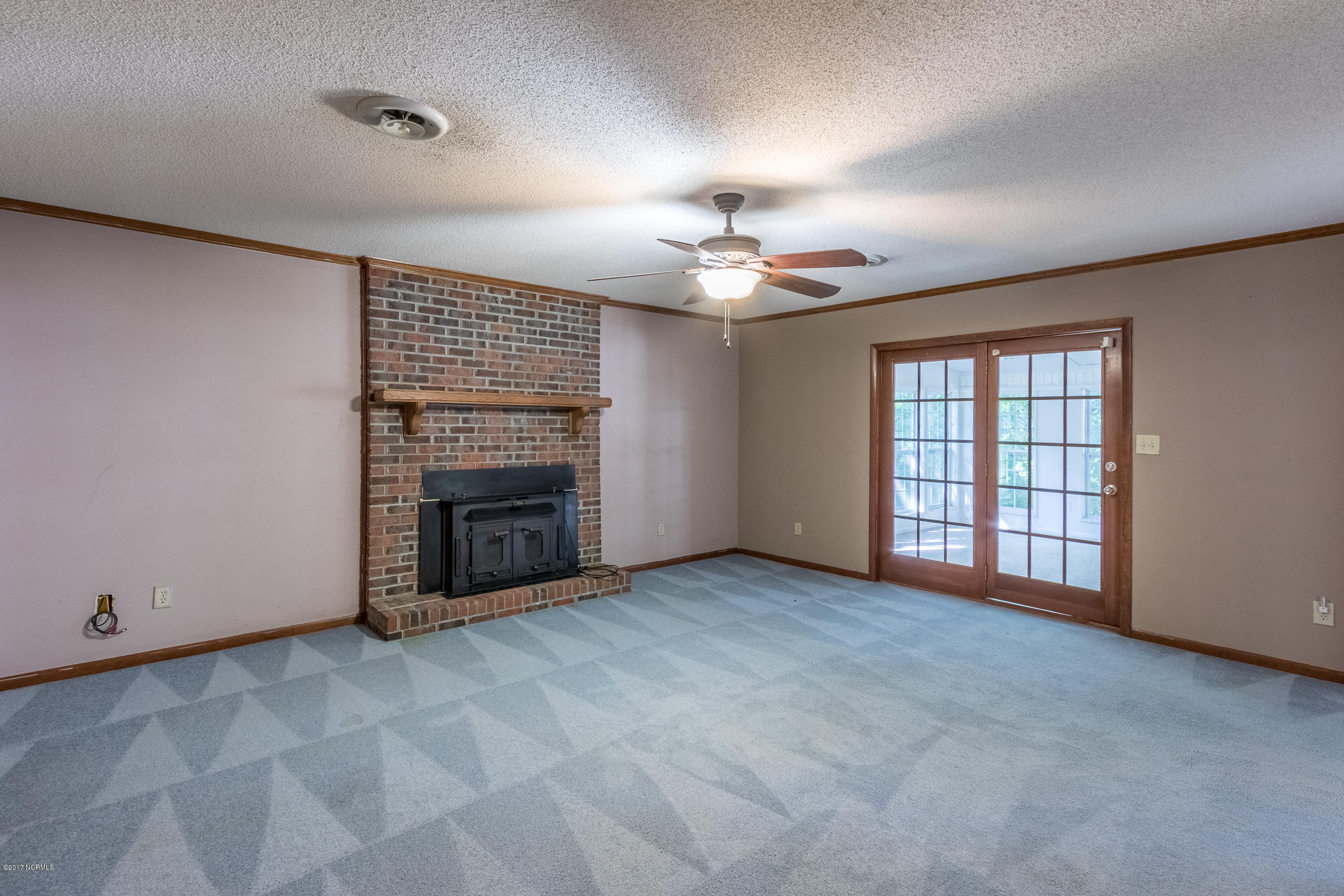 108 Laran Road Jacksonville, NC 28540 - Photo 5 of 53 108 Laran (1 of 1)-16