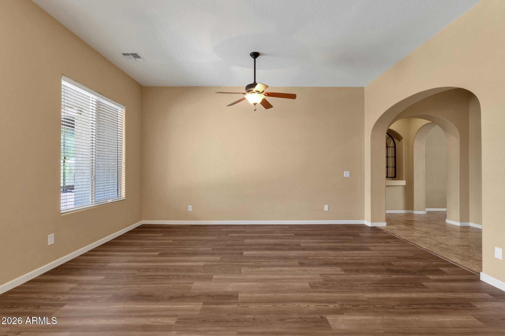 2403 East Robb Lane Phoenix, AZ 85024 - Photo 8 of 40