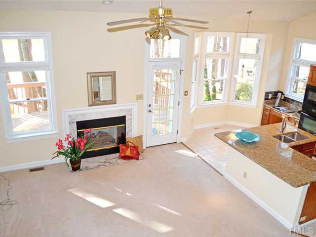 10013 Goodview Court Raleigh, NC 27613 - Photo 14 of 24 Den/Family/Great Room