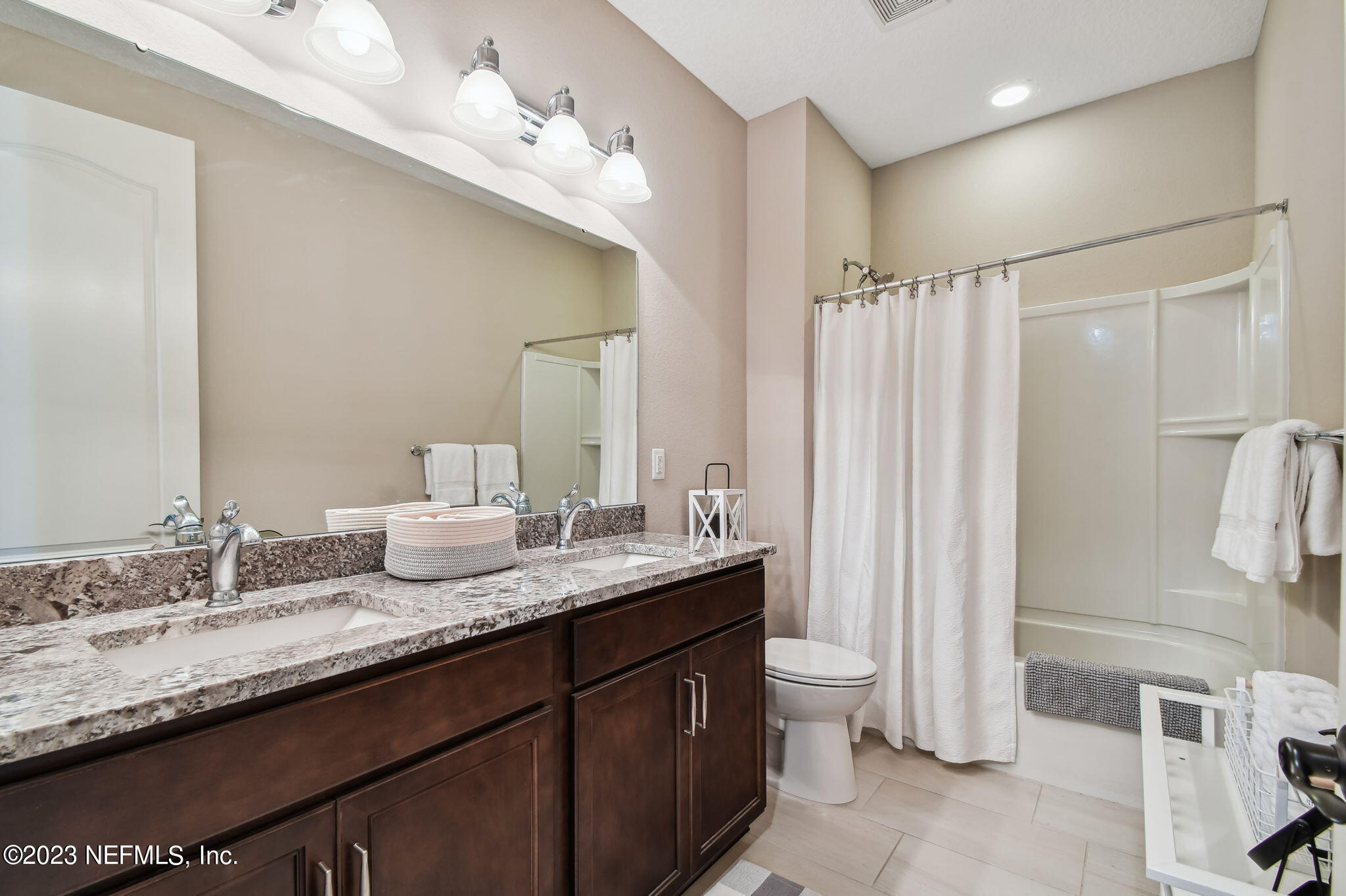 493 Rittburn Lane St. Johns, FL 32259 - Photo 32 of 53 Full Bath with Double Sinks