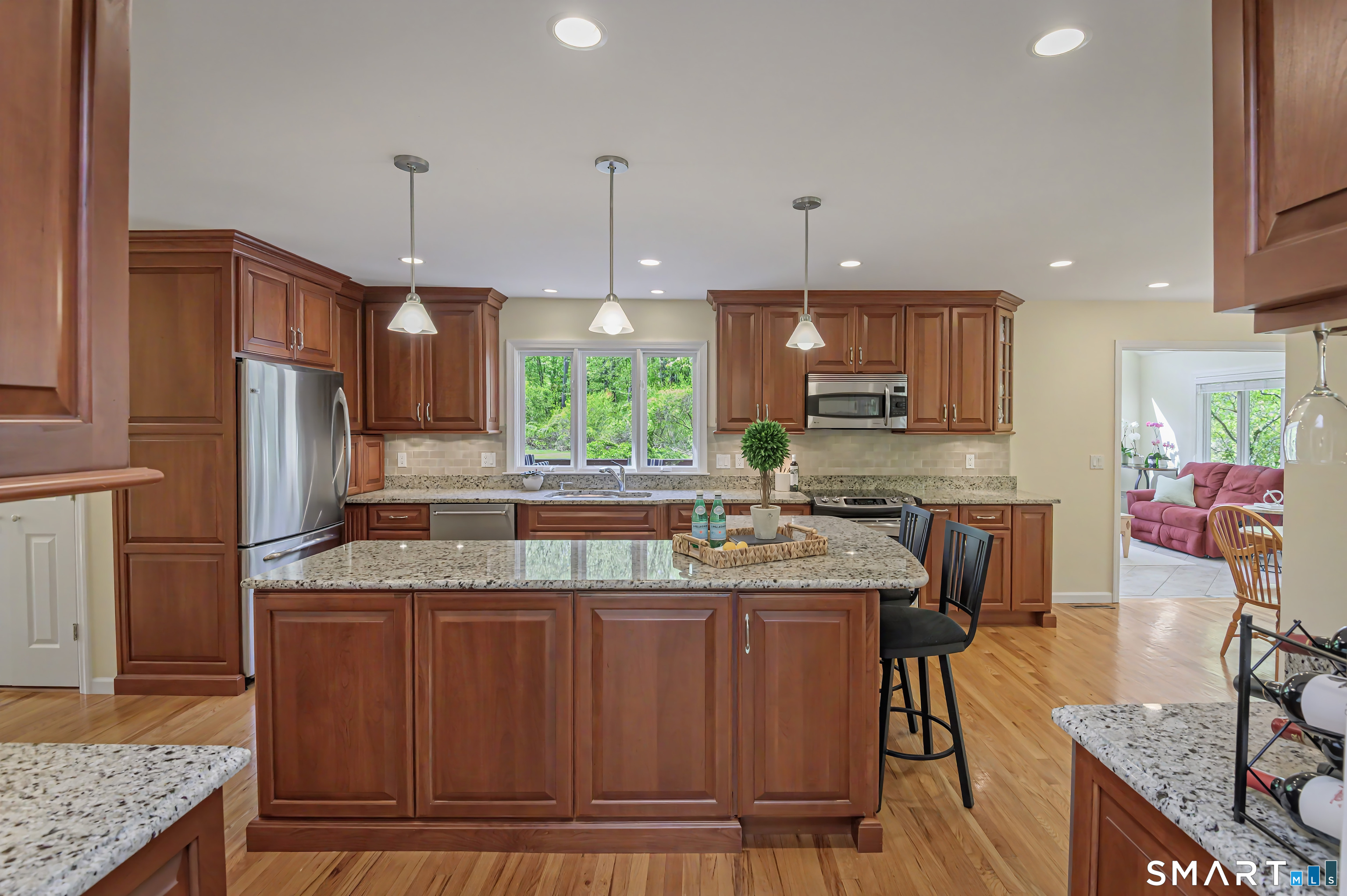284 Keeler Drive Ridgefield, CT 06877 - Photo 11 of 40