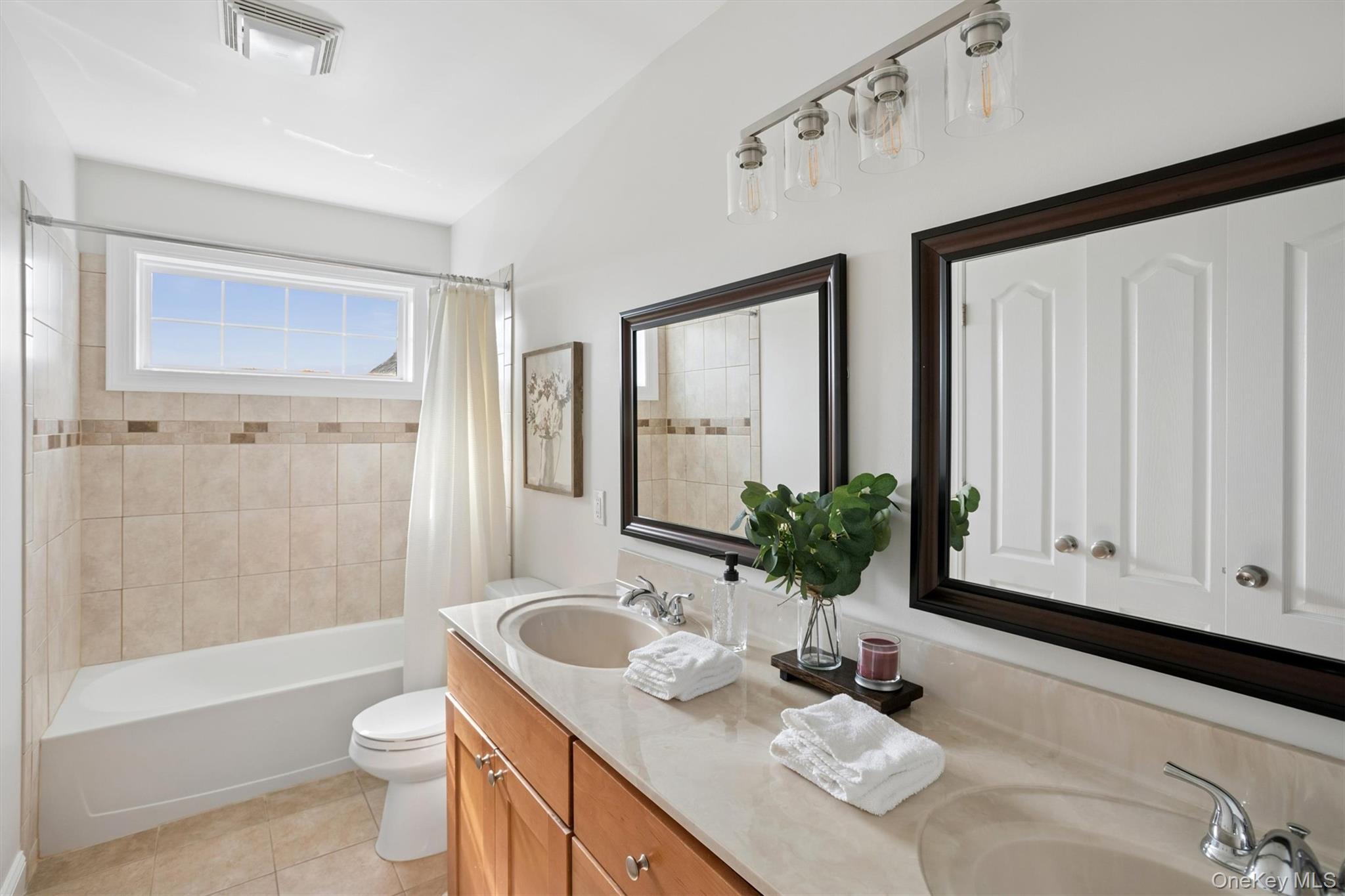 25 Roundhill Road Hopewell Junction, NY 12533 - Photo 16 of 36