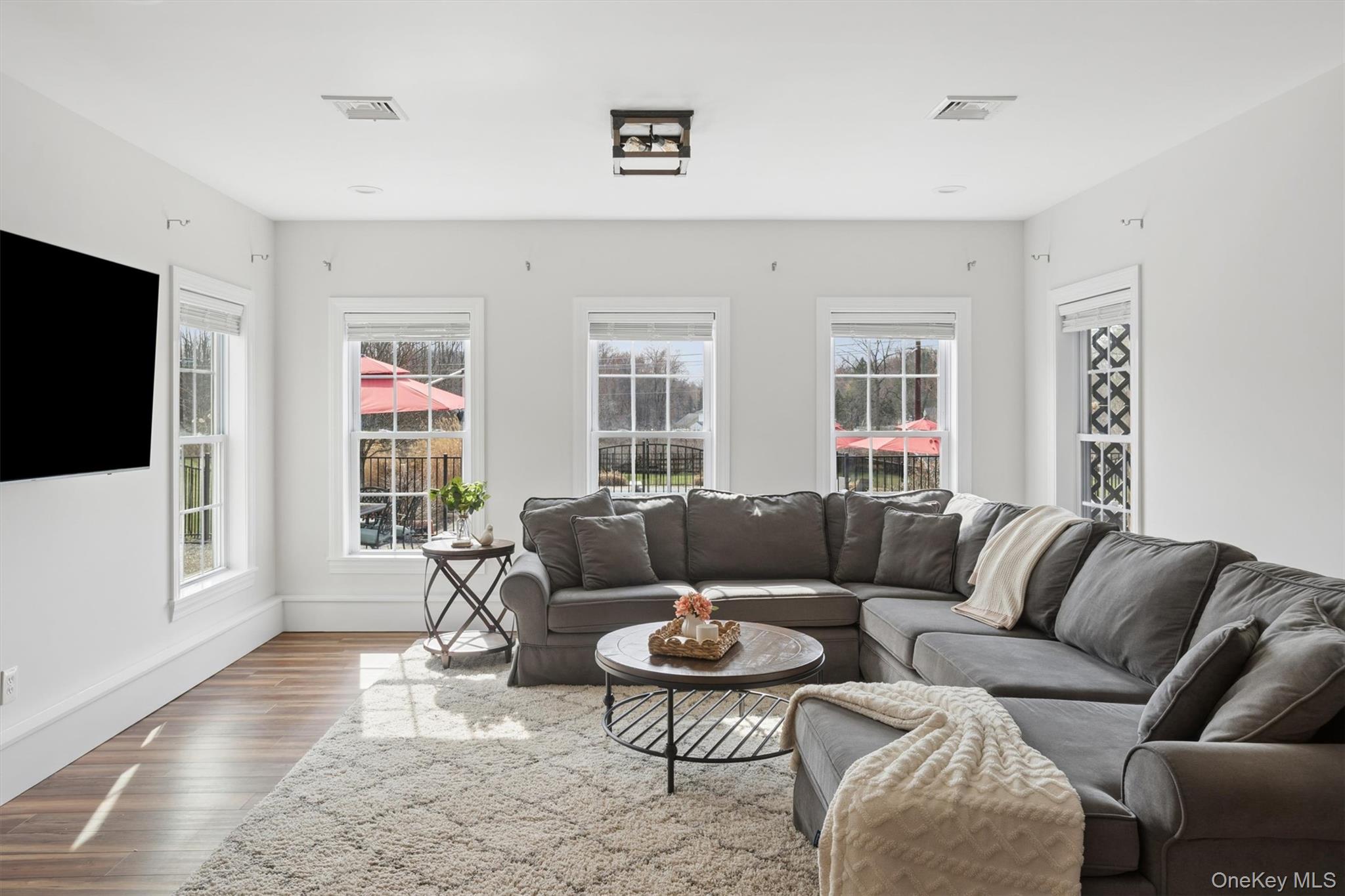 25 Roundhill Road Hopewell Junction, NY 12533 - Photo 22 of 36