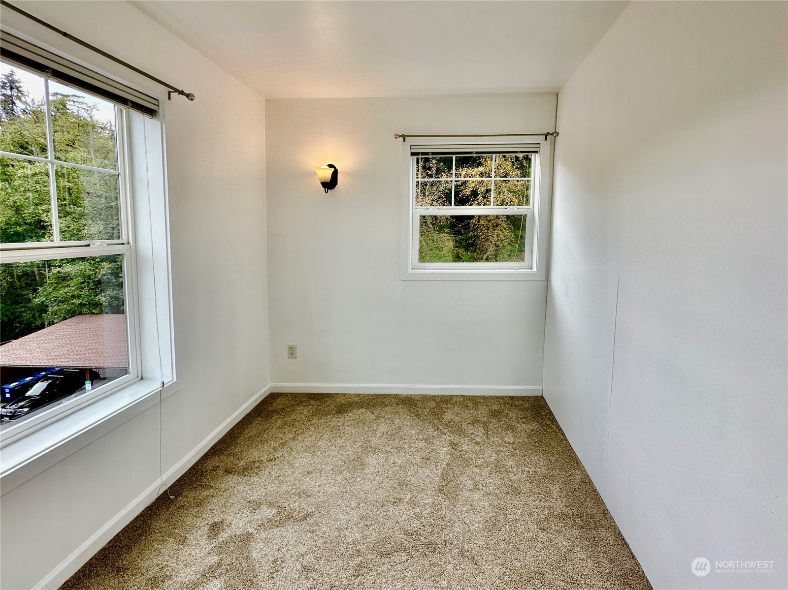 680 32nd Street, Unit C411 Bellingham, WA 98225 - Photo 15 of 27