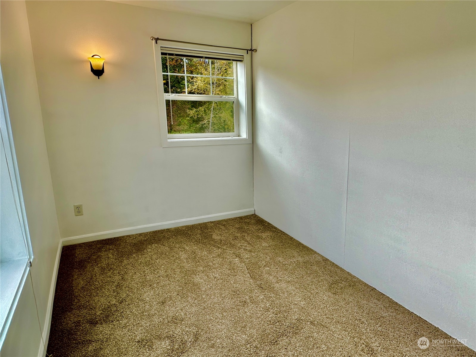 680 32nd Street, Unit C411 Bellingham, WA 98225 - Photo 16 of 27