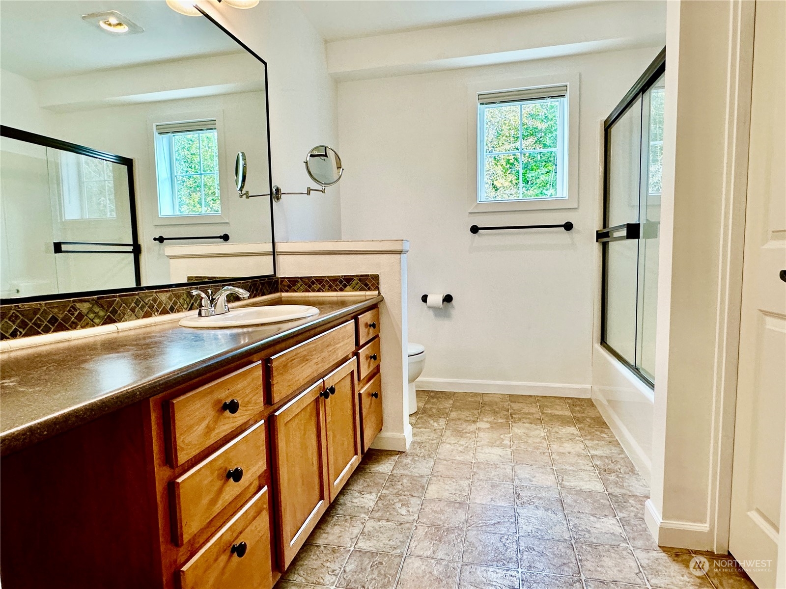 680 32nd Street, Unit C411 Bellingham, WA 98225 - Photo 19 of 27