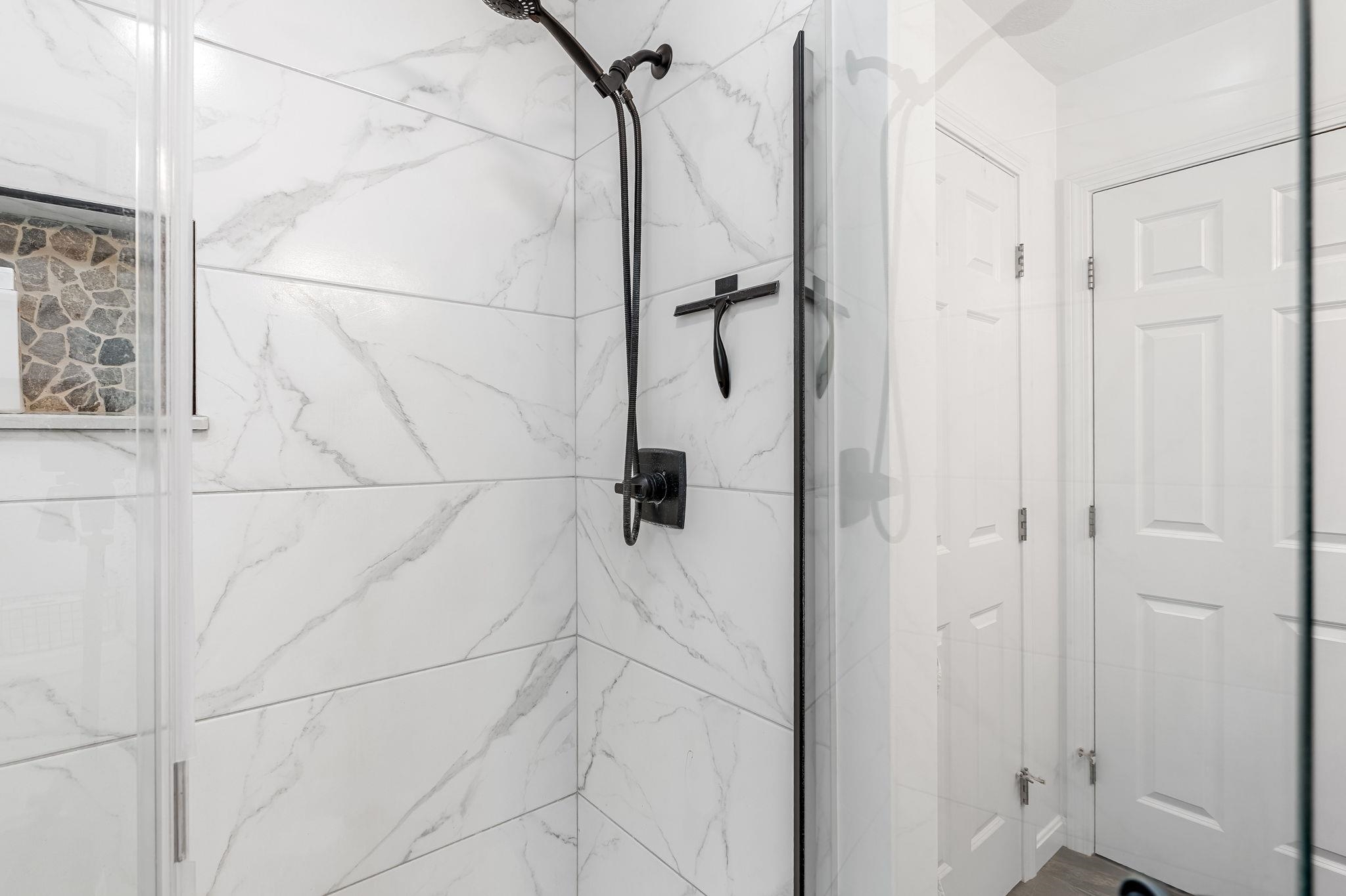 150 Kendall Pond Road Windham, NH 03087 - Photo 29 of 44