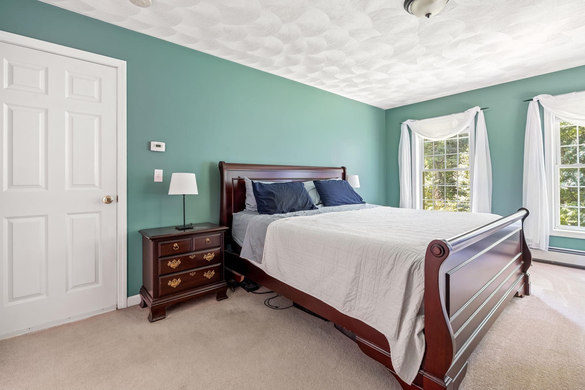 150 Kendall Pond Road Windham, NH 03087 - Photo 30 of 44