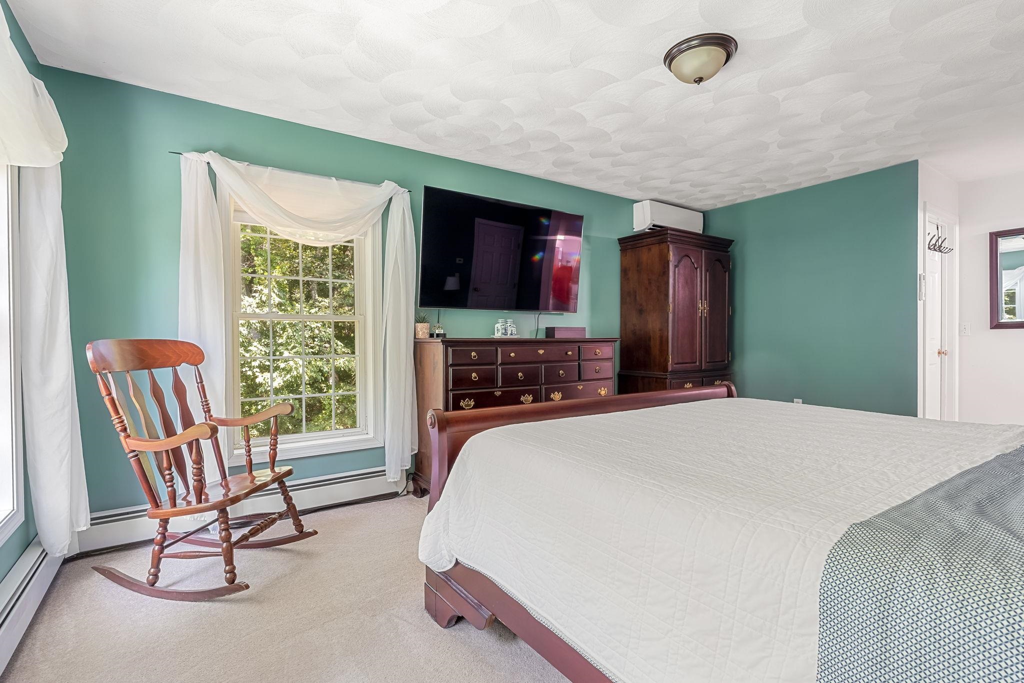 150 Kendall Pond Road Windham, NH 03087 - Photo 31 of 44