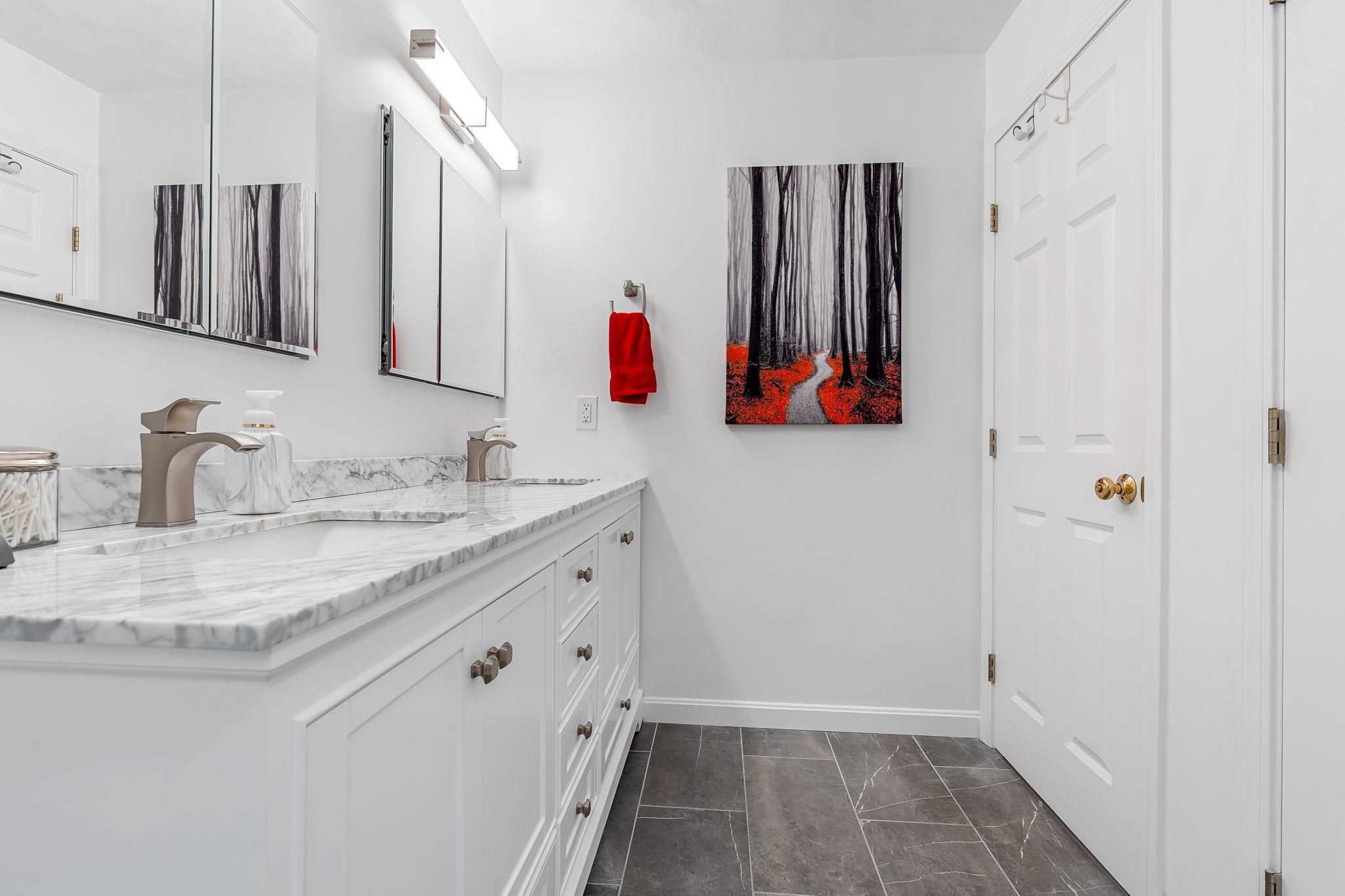 150 Kendall Pond Road Windham, NH 03087 - Photo 32 of 44