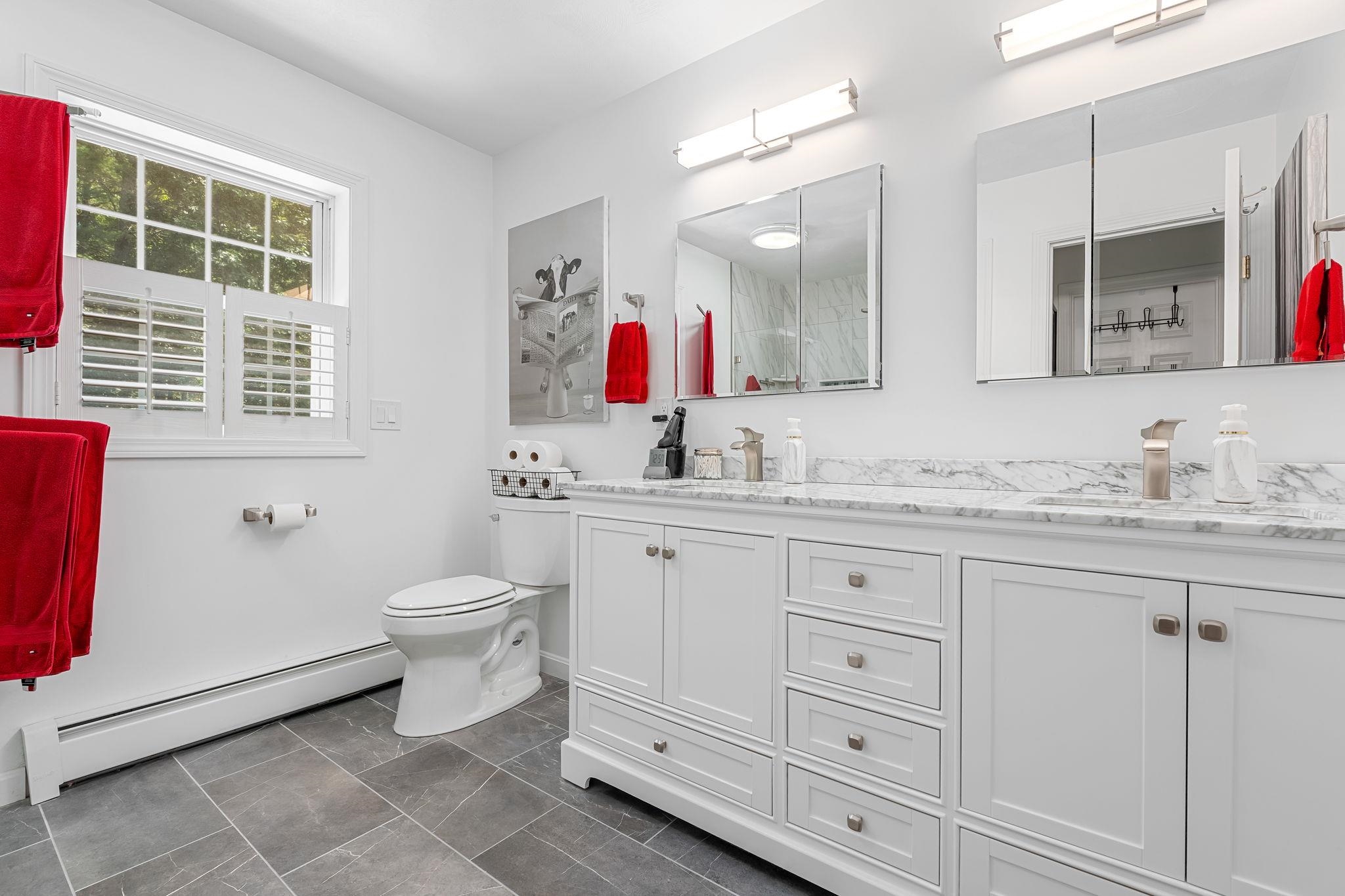 150 Kendall Pond Road Windham, NH 03087 - Photo 6 of 44