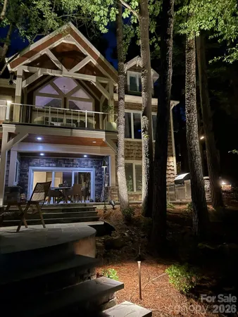 $3,485,900 | 20931 Island Forest Drive, Cornelius, NC 28031