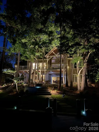 $3,485,900 | 20931 Island Forest Drive, Cornelius, NC 28031