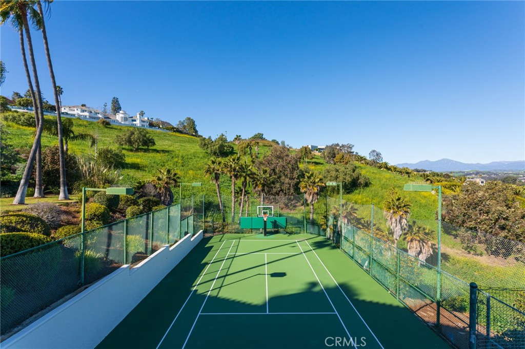 9 Wildflower Laguna Niguel, CA 92677 - Photo 34 of 47 a view of a city