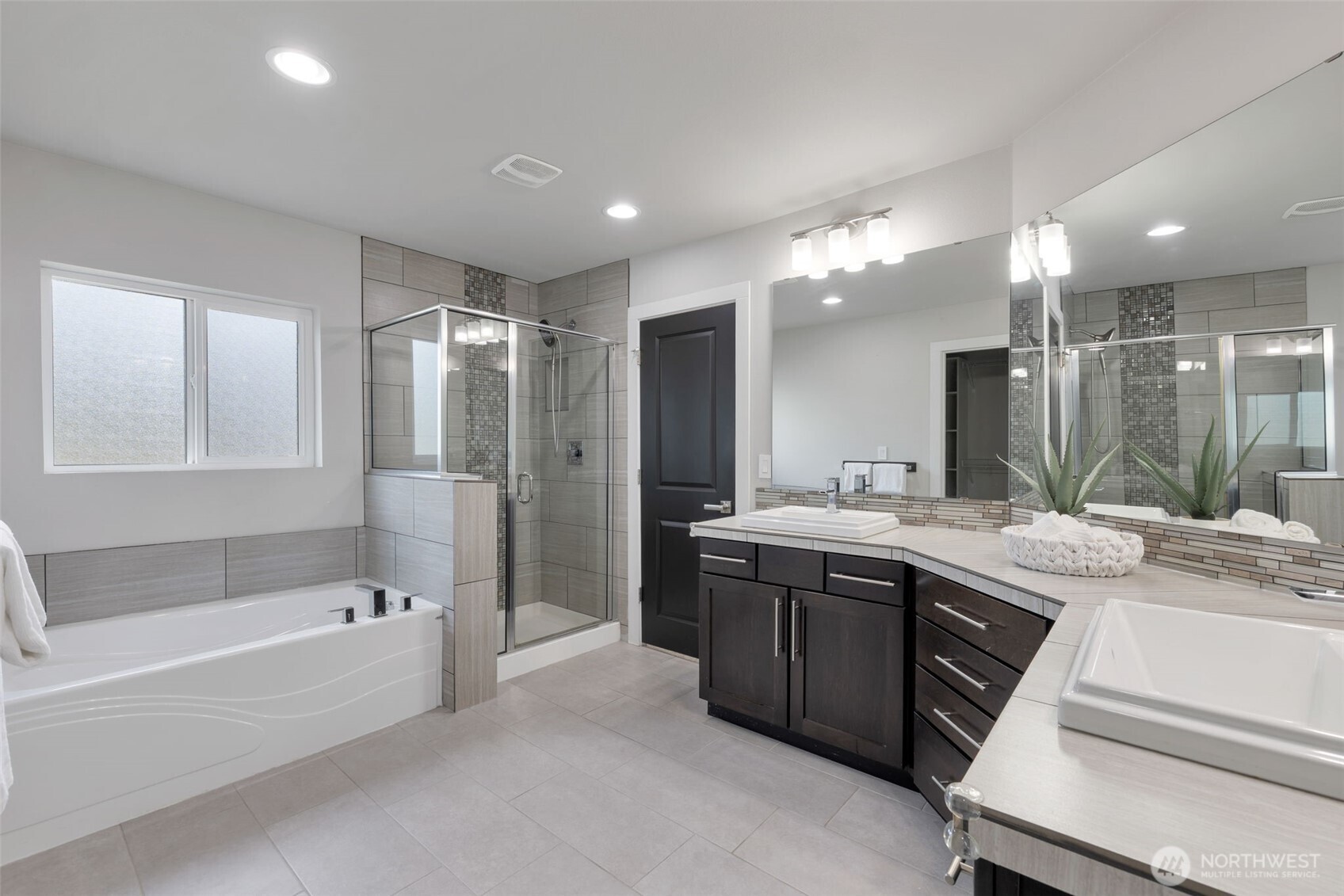 20513 Richmond Road Bothell, WA 98012 - Photo 20 of 40
